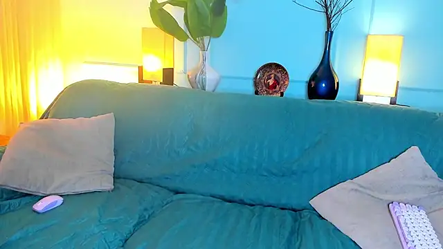 Snapshot of Keita_Moon chatting on 04/14/26, 11:38 Keita Moon online show from 04/14/26, 11:38