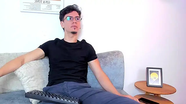 Snapshot of manu_ferx chatting on 03/18/26, 01:14 manu ferx online show from 03/18/26, 01:14