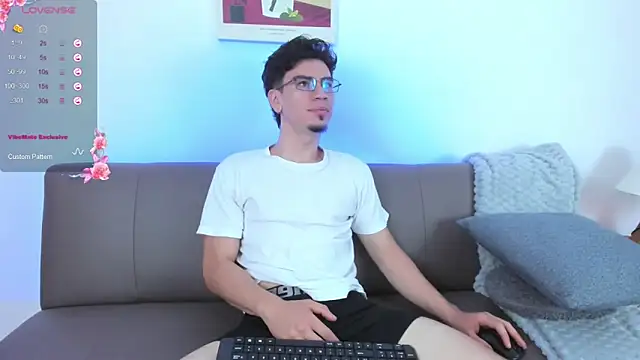 Snapshot of manu_ferx chatting on 04/05/26, 12:46 manu ferx online show from 04/05/26, 12:46