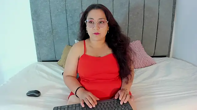 Reina Mia1 online show from 03/30/26, 12:17