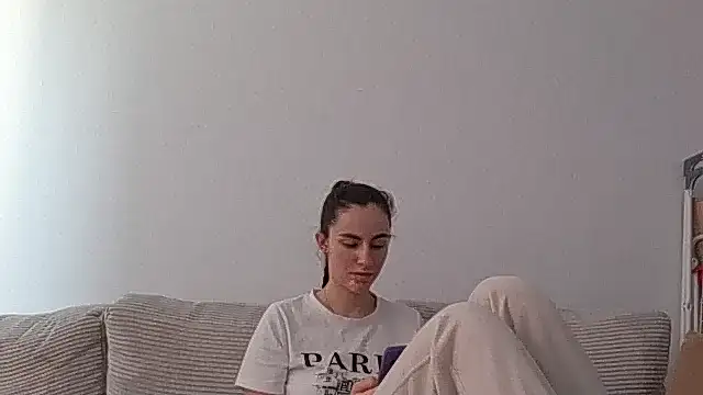 Snapshot of starlight_mo chatting on 03/29/26, 03:23 starlight mo online show from 03/29/26, 03:23