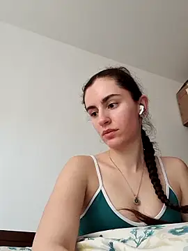 Snapshot of starlight_mo chatting on 04/08/26, 03:45 starlight mo online show from 04/08/26, 03:45