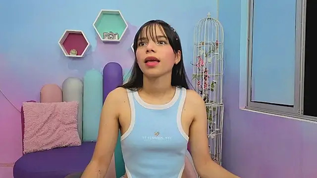 Isaa Skinny online show from 03/24/26, 03:33