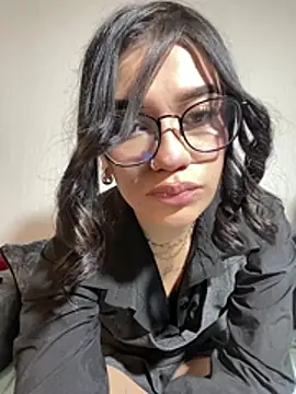 chloe evans0 online show from 04/12/26, 03:44