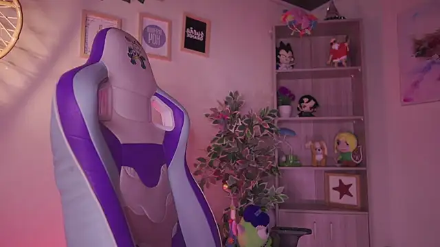 Snapshot of Megan_Starling chatting on 04/09/26, 03:06 Megan Starling online show from 04/09/26, 03:06