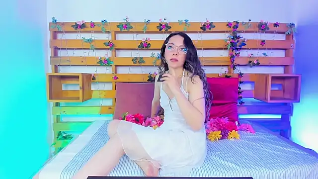 Snapshot of Ashley_Benoit chatting on 04/01/26, 01:41 Ashley Benoit online show from 04/01/26, 01:41