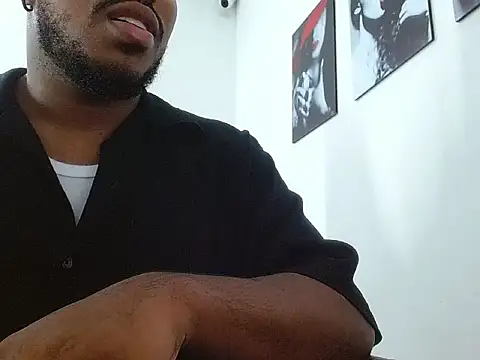 Snapshot of Alessandro_Hamed chatting on 03/24/26, 02:22 Alessandro Hamed online show from 03/24/26, 02:22