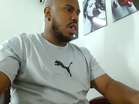 Snapshot of Alessandro_Hamed chatting on 03/26/26, 01:17 Alessandro Hamed online show from 03/26/26, 01:17