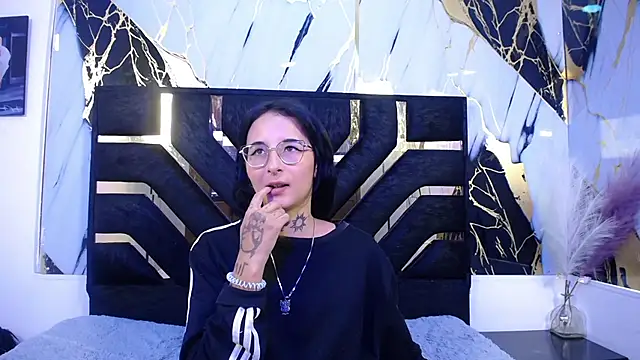 sophiesmithcs online show from 04/06/26, 08:32