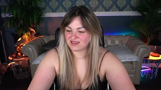 AlissyaGrayy online show from 04/12/26, 12:43