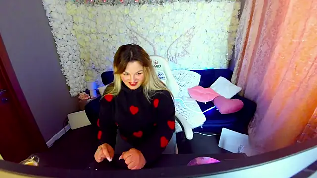 AlissyaGrayy online show from 04/14/26, 01:28