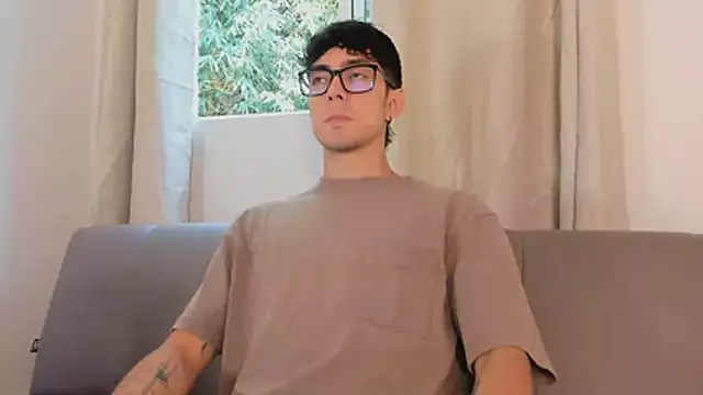 etham wolf1 online show from 03/31/26, 05:02