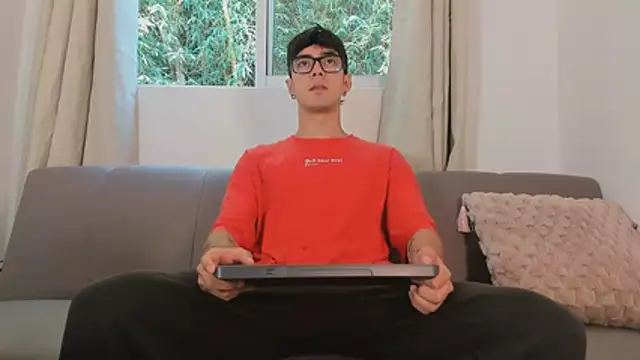 etham wolf1 online show from 04/02/26, 04:59