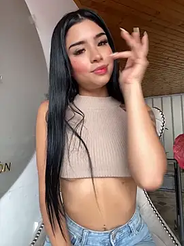 Shalom pink18 online show from 04/15/26, 05:20