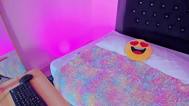 ChloeSterling online show from 04/17/26, 08:01