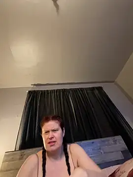 Snapshot of JulieetteLatte chatting on 04/04/26, 03:05 JulieetteLatte online show from 04/04/26, 03:05