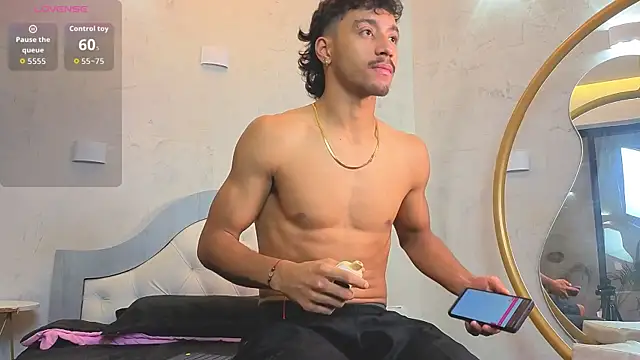 Snapshot of alexis_stonne chatting on 04/13/26, 03:34 alexis stonne online show from 04/13/26, 03:34