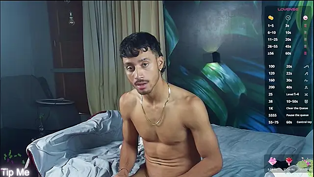 Snapshot of alexis_stonne chatting on 04/15/26, 07:58 alexis stonne online show from 04/15/26, 07:58