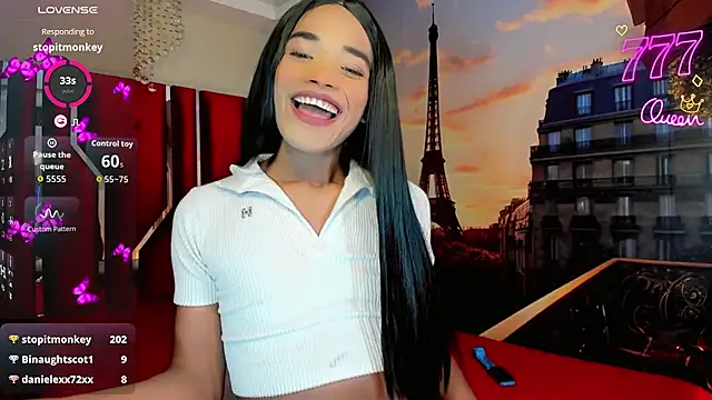 Snapshot of Paola_Delfino chatting on 05/17/26, 10:50 Paola Delfino online show from 05/17/26, 10:50