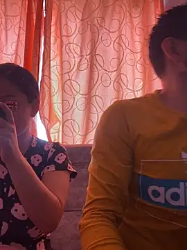 leoylia online show from 03/19/26, 08:24