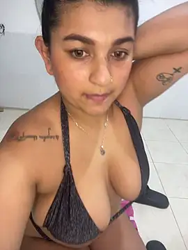 Mia rouseee online show from 04/07/26, 10:31