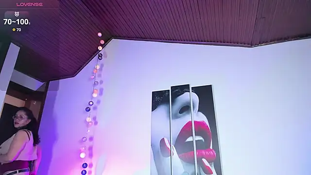 Mariia Paulaa online show from 03/18/26, 02:26