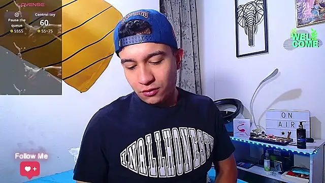 Snapshot of Max_Parkerr chatting on 03/24/26, 01:27 Max Parkerr online show from 03/24/26, 01:27