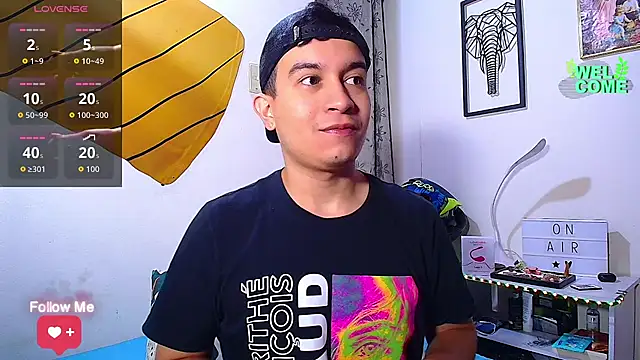 Snapshot of Max_Parkerr chatting on 03/30/26, 11:22 Max Parkerr online show from 03/30/26, 11:22