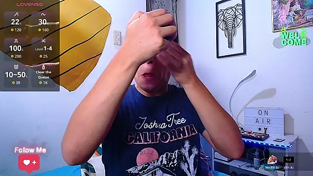 Snapshot of Max_Parkerr chatting on 04/07/26, 01:22 Max Parkerr online show from 04/07/26, 01:22