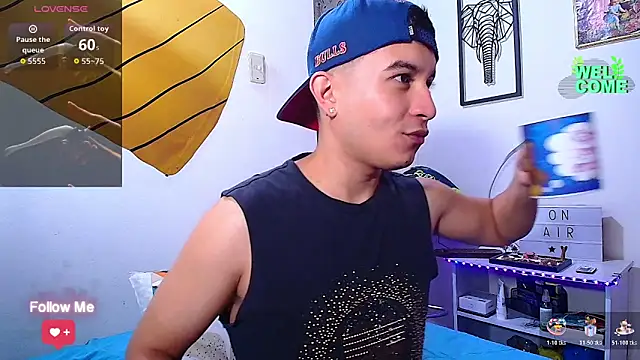 Snapshot of Max_Parkerr chatting on 04/09/26, 12:54 Max Parkerr online show from 04/09/26, 12:54