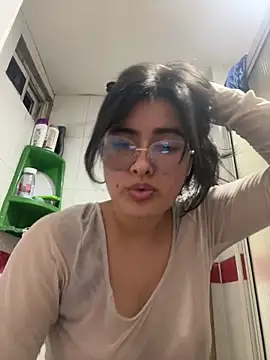 LinaEvansonn online show from 04/15/26, 01:01