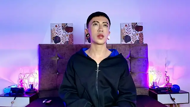 Yoshua Smith online show from 04/14/26, 07:53