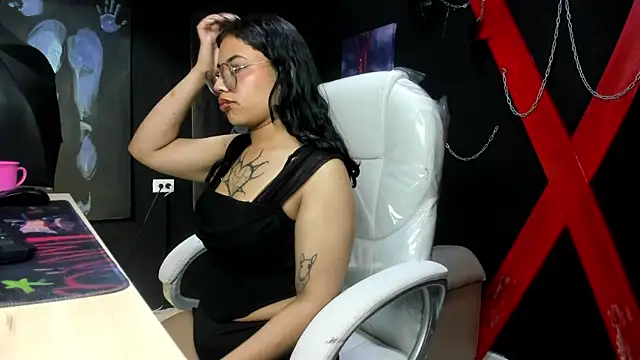 AryahMoonn online show from 03/27/26, 03:12