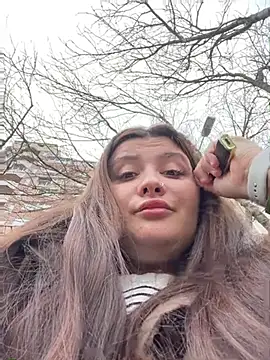 Taya lips online show from 04/04/26, 09:07