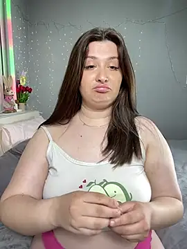 Taya lips online show from 04/04/26, 09:12