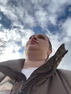 Taya lips online show from 04/08/26, 06:02