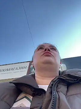 Taya lips online show from 04/13/26, 06:30