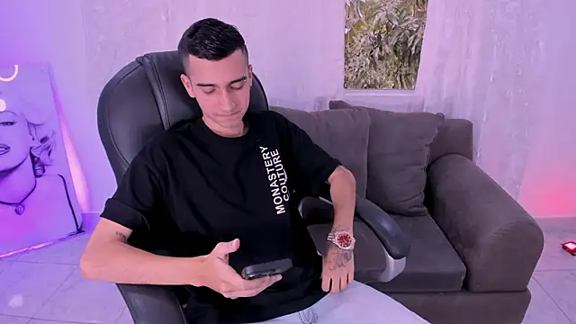 Ethann Boy online show from 03/25/26, 09:10