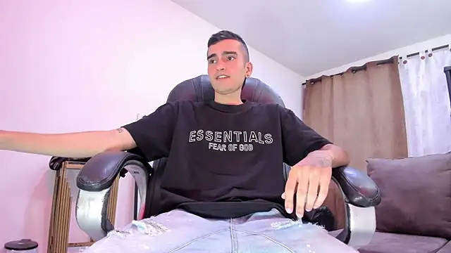 Ethann Boy online show from 04/24/26, 12:24