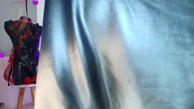 Snapshot of Zully_Green chatting on 03/19/26, 03:10 Zully Green online show from 03/19/26, 03:10