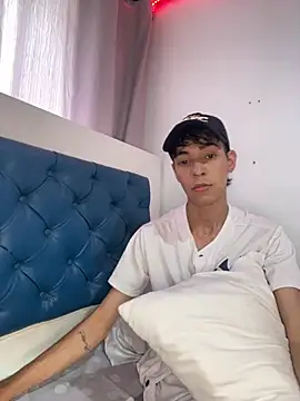 Milo Gunnar online show from 03/18/26, 07:28