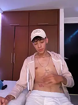 Milo Gunnar online show from 03/30/26, 07:48