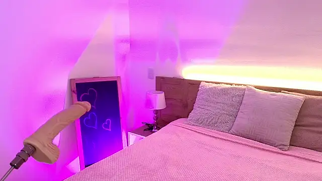 Snapshot of Amber_Palmer chatting on 03/27/26, 08:30 Amber Palmer online show from 03/27/26, 08:30