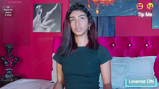 Hottie Veronica online show from 03/28/26, 08:08