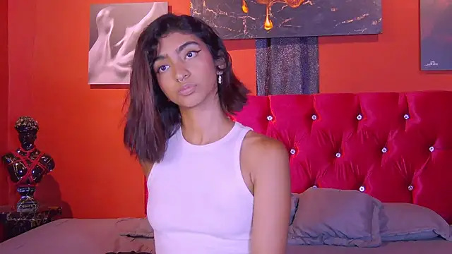 Hottie Veronica online show from 04/16/26, 09:39