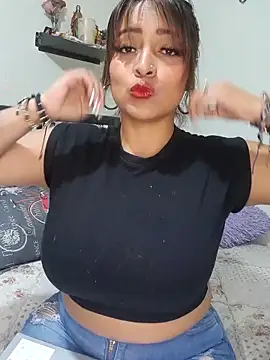 Sarah-917 online show from 04/07/26, 11:32