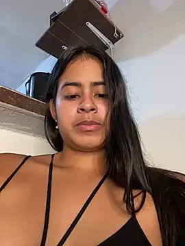 lucirganaxxx online show from 04/05/26, 05:37