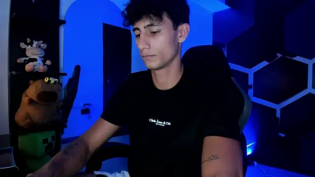 MaxiimoRomano  online show from 07/02/26, 07:09