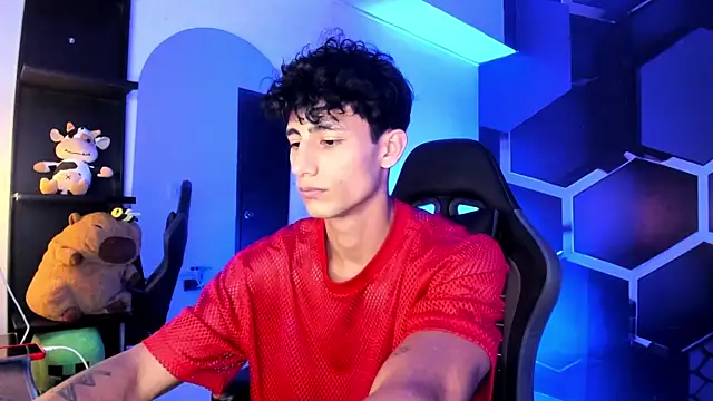 MaxiimoRomano  online show from 07/09/26, 07:18