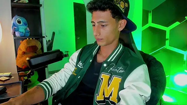 MaxiimoRomano  online show from 07/29/26, 07:23